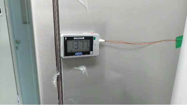 溫濕度監控設備是監控攝像頭無法替代的有什么呢?是能夠對溫度波動的即時響應嗎?25.12.18